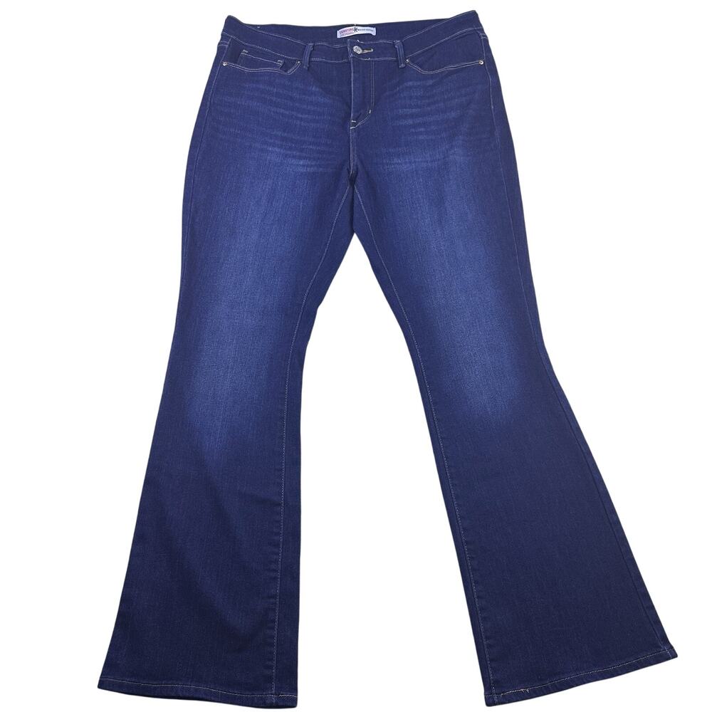 Women's Levi's Strauss Mid Rise Classic Boot Cut Blue Jeans sz 14 32x32 Wiskered